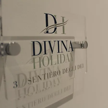 Divina -