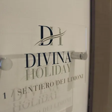 Divina - * Maiori
