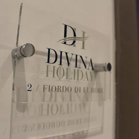 Divina - * Maiori