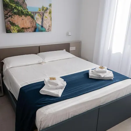 Guest house Divina - *